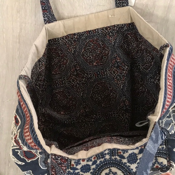 Anthropologie boho tote with beaded embroidery - Picture 6 of 9